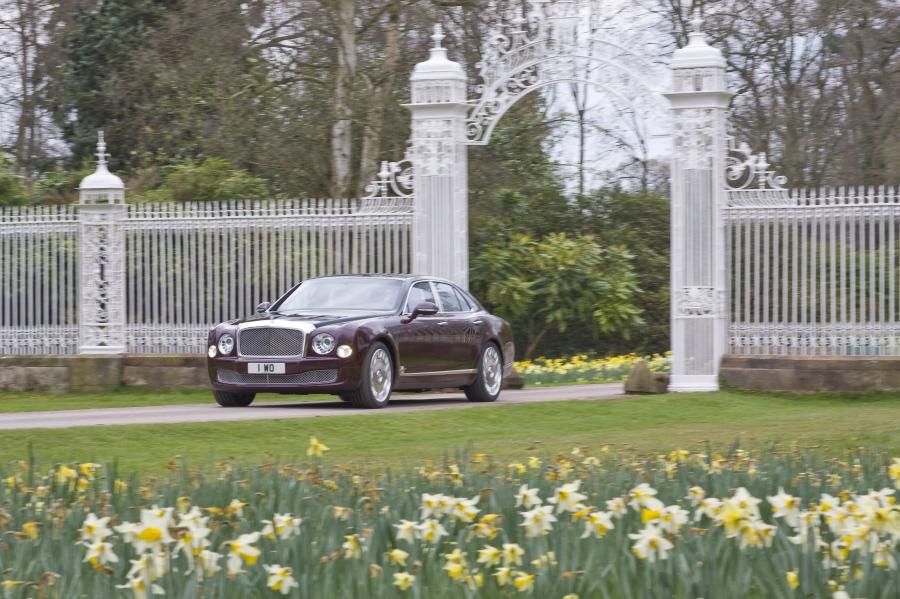  Bentley Mulsanne Diamond Jubilee Edition 2012 года  (фото 17 из 30)